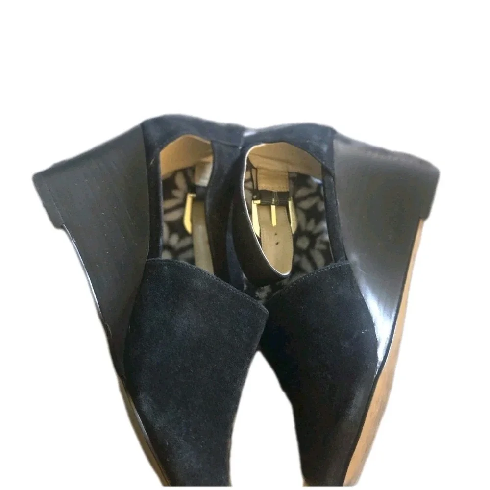 Adrienne Vittadini Black Suede‎ Wedge Sandals Peep Toe Ankle Strap Womens 7.5M